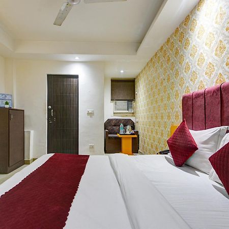 Hotel Platinum With Free Pickup-Delhi Airport Nova Deli Exterior foto