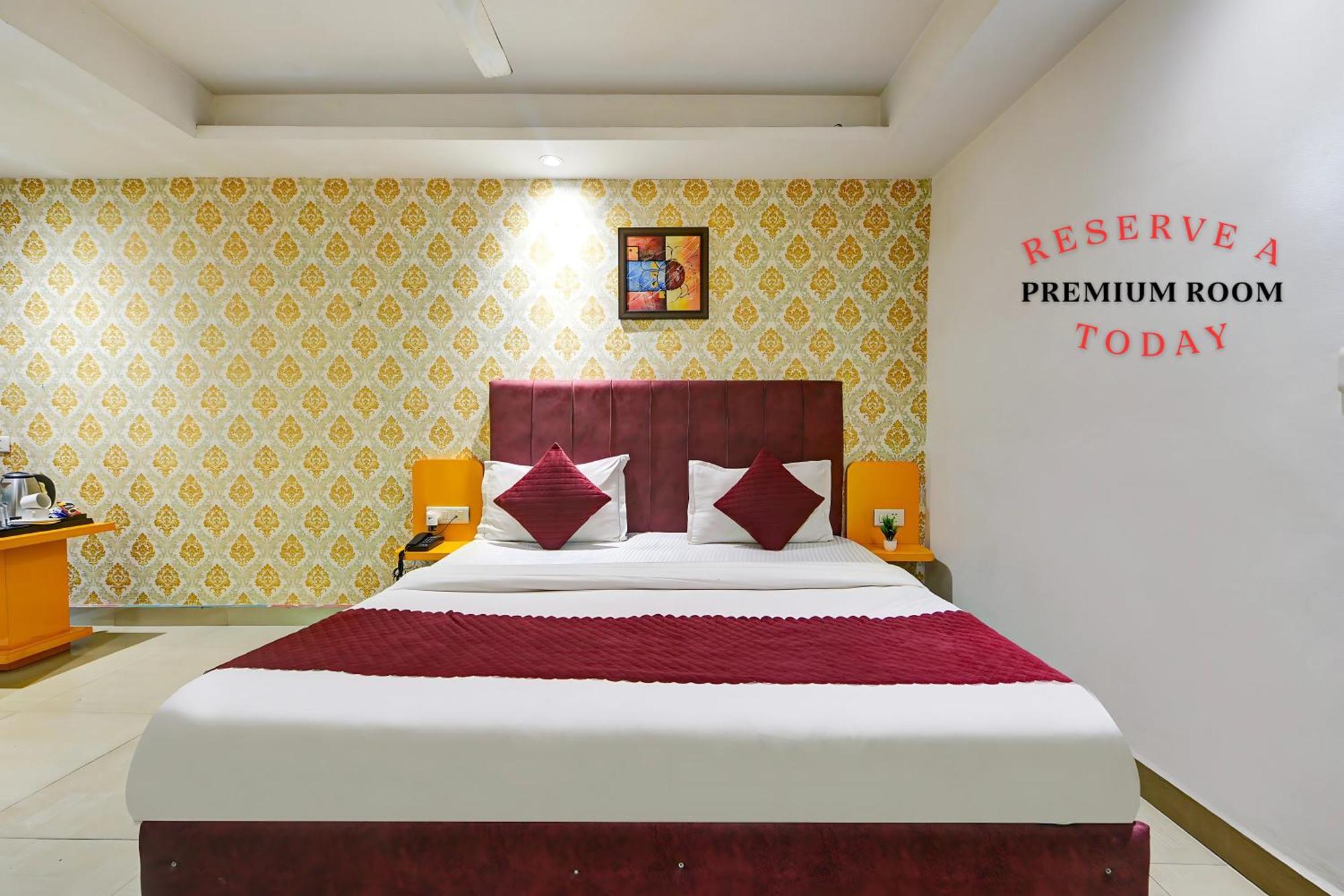 Hotel Platinum With Free Pickup-Delhi Airport Nova Deli Exterior foto
