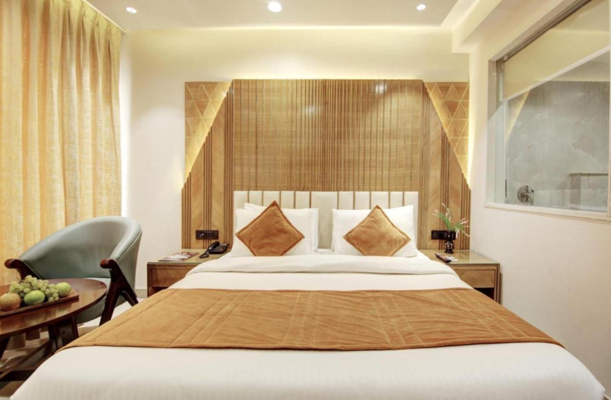 Hotel Platinum With Free Pickup-Delhi Airport Nova Deli Exterior foto